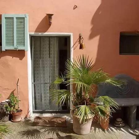 Apartman In Imperia Fuer Bis Zu 4 Personen