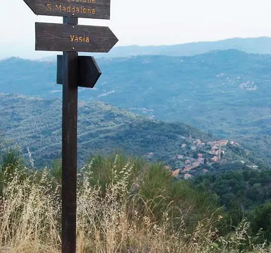 Διαμέρισμα In Imperia Fuer Bis Zu 4 Personen Vasia