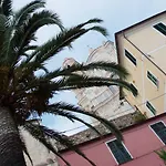 In Imperia Fuer Bis Zu 4 Personen Διαμέρισμα